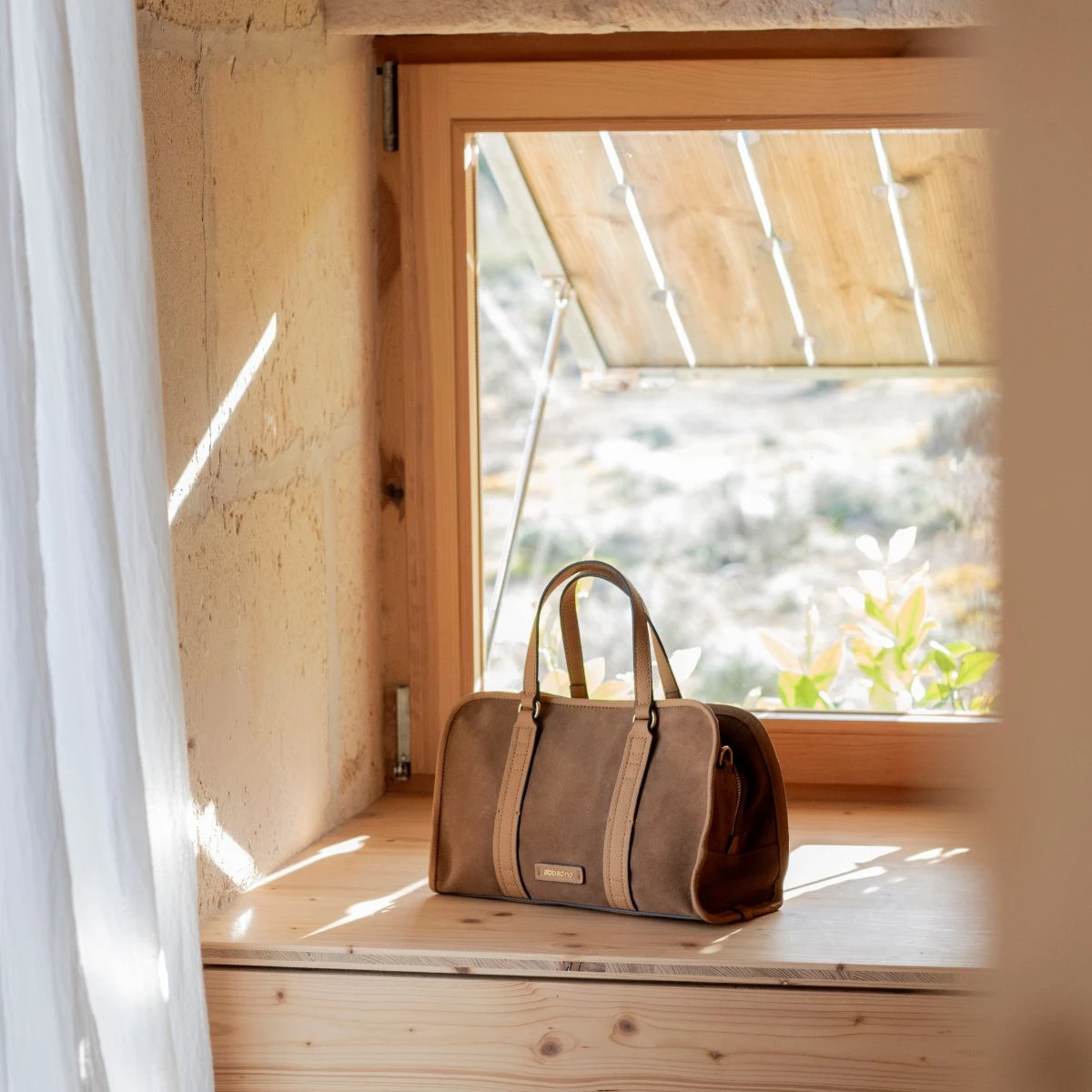 תיק יד בינוני מעור Abbacino ASA – 30419-53 – cognac – 1