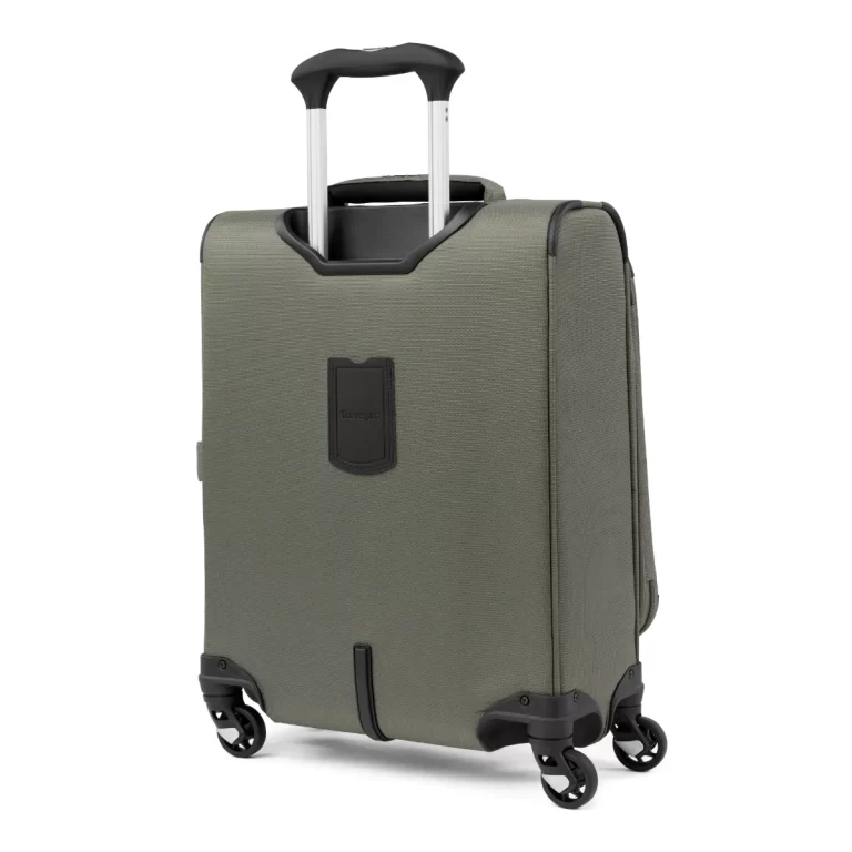 מזוודה קטנה מבד 21" Travelpro Maxlite 5 Carry On