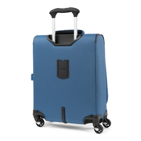 מזוודה קטנה מבד Travelpro Maxlite 5 Carry On