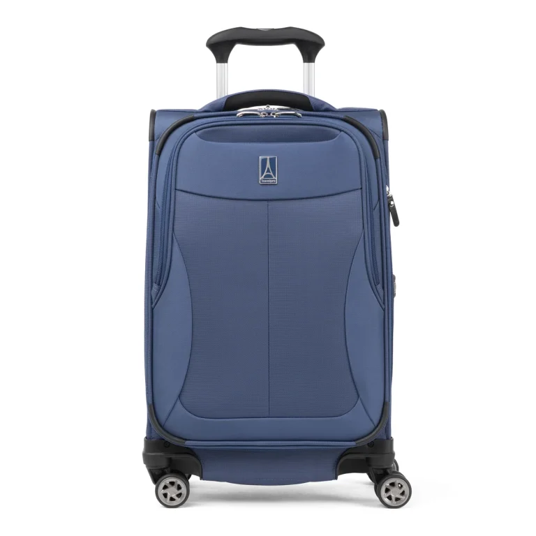 מזוודה קטנה מבד 21" TravelPro WalkAbout