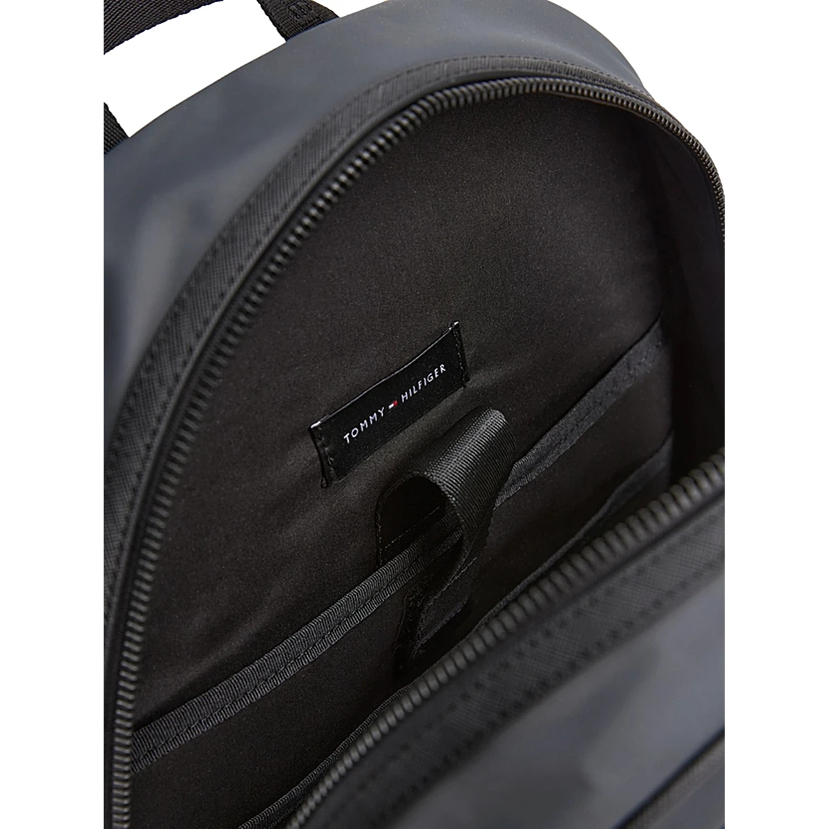 תיק גב בינוני Tommy Hilfiger – AM0AM13464-PSM – dark-grey – 3