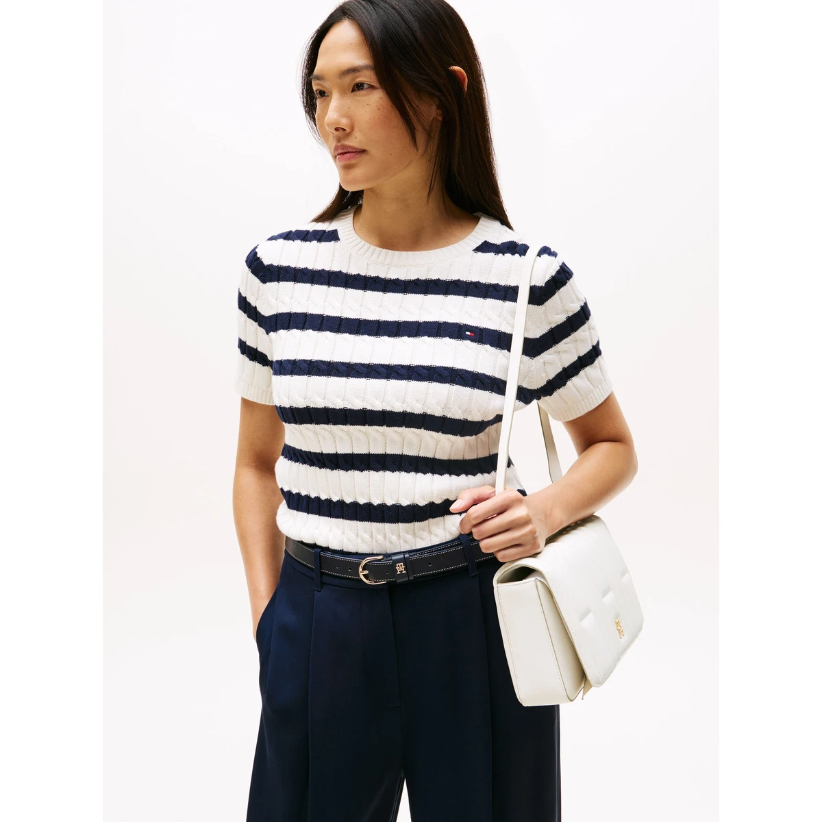 תיק צד בינוני Tommy Hilfiger – AW0AW17454-Z00 – ivory-petal – 4