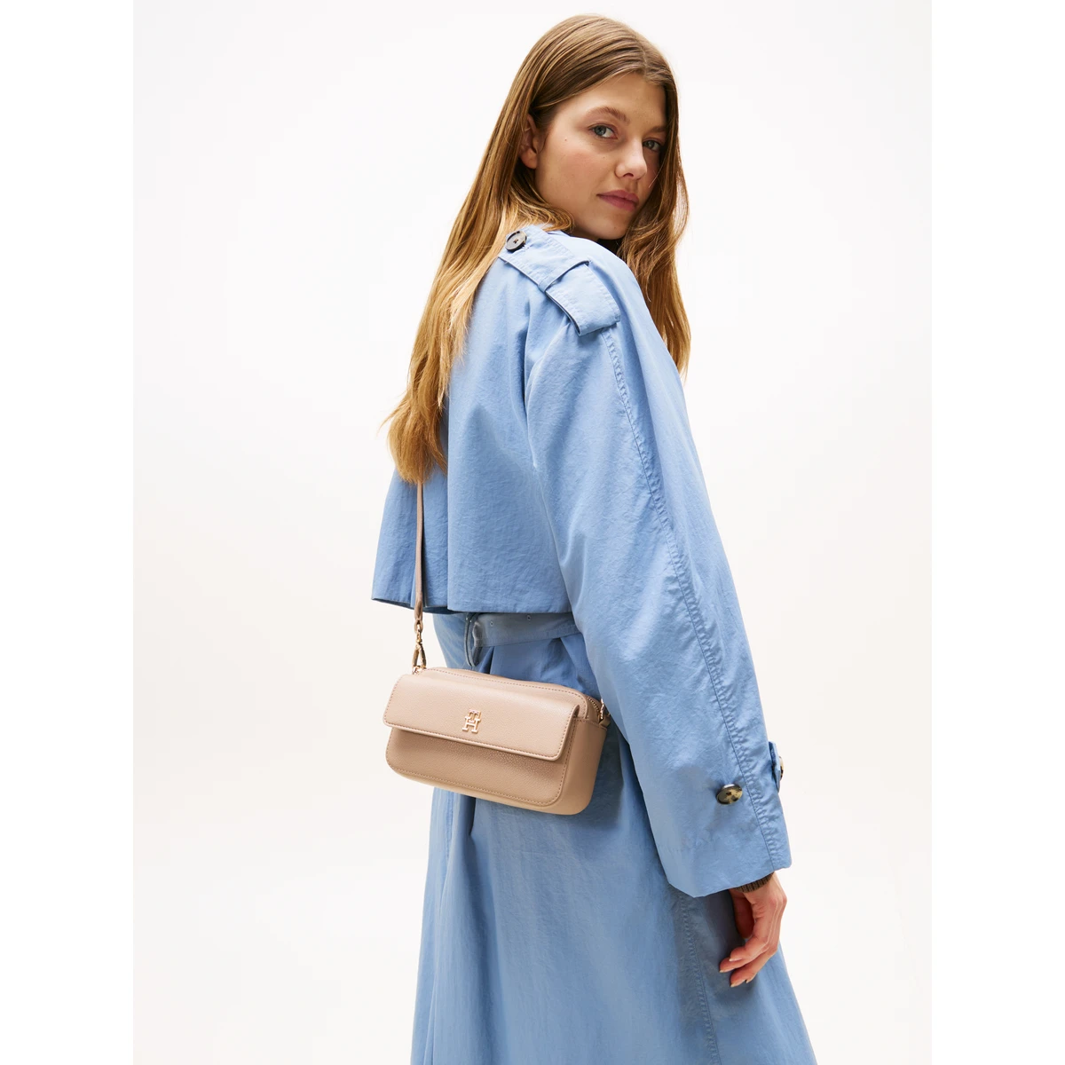 תיק צד קטן Tommy Hilfiger – AW0AW17455-AFE – coastal-taupe – 4