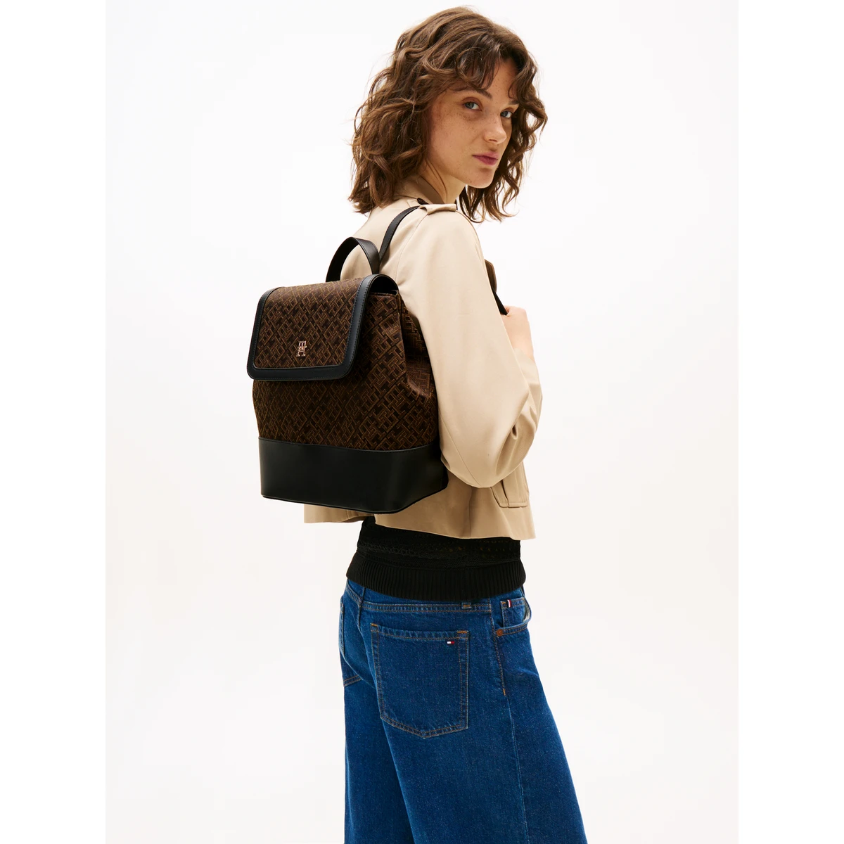 תיק גב גדול Tommy Hilfiger – AW0AW17511-BDS – black – 4