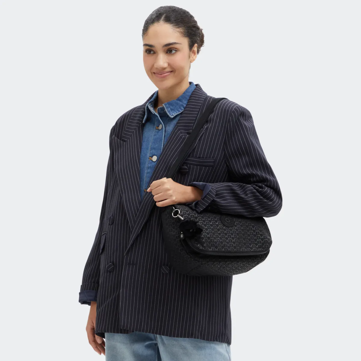 תיק צד בינוני EARTHBEAT M – KI2506K59 – signature-emb – 5