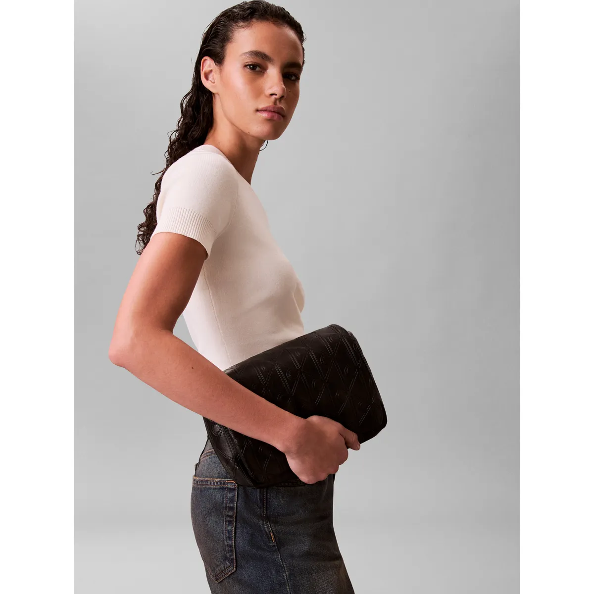 תיק צד קטן Calvin Klein