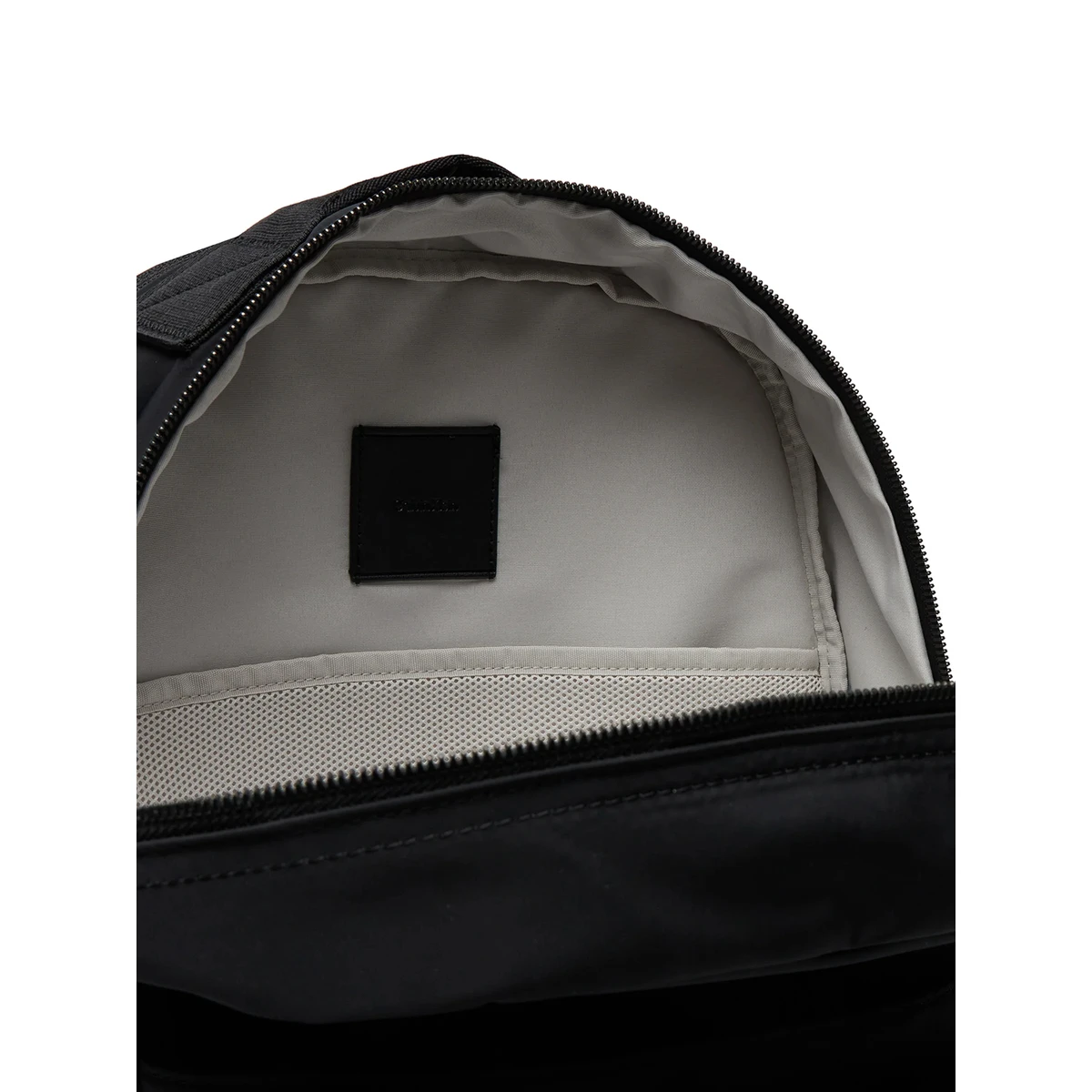 תיק גב בינוני Calvin Klein – LV04G3162G-UB1 – black – 4