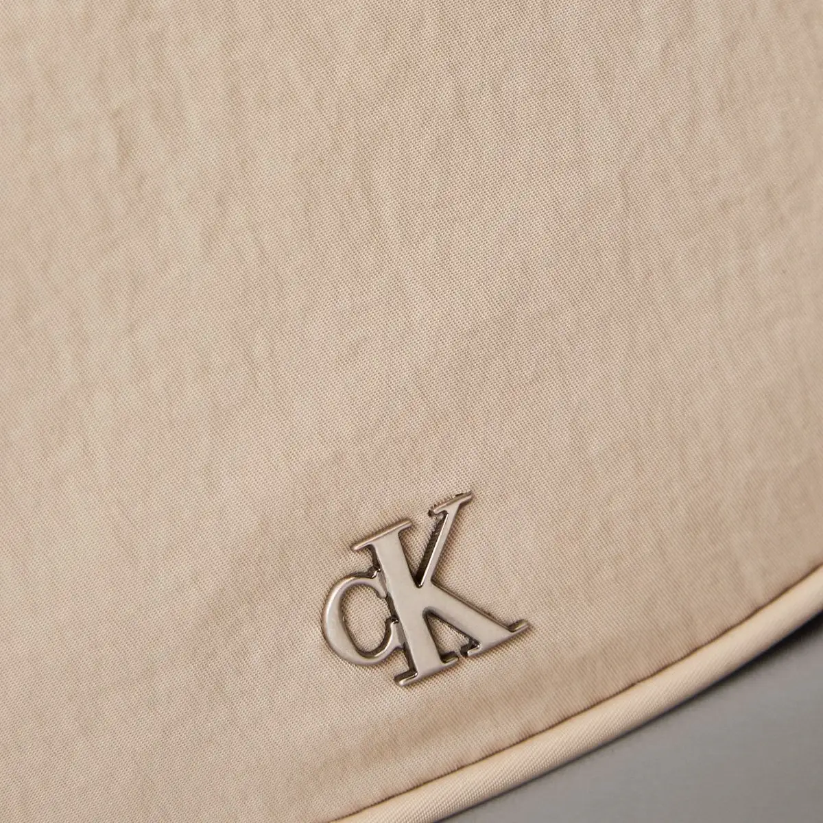 תיק צד בינוני Calvin Klein – LV04K3095G-PBF – crockery – 2