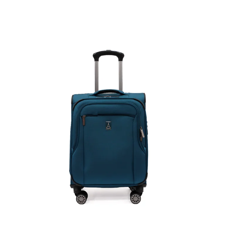 מזוודה קטנה מבד 21" TravelPro Sapphire